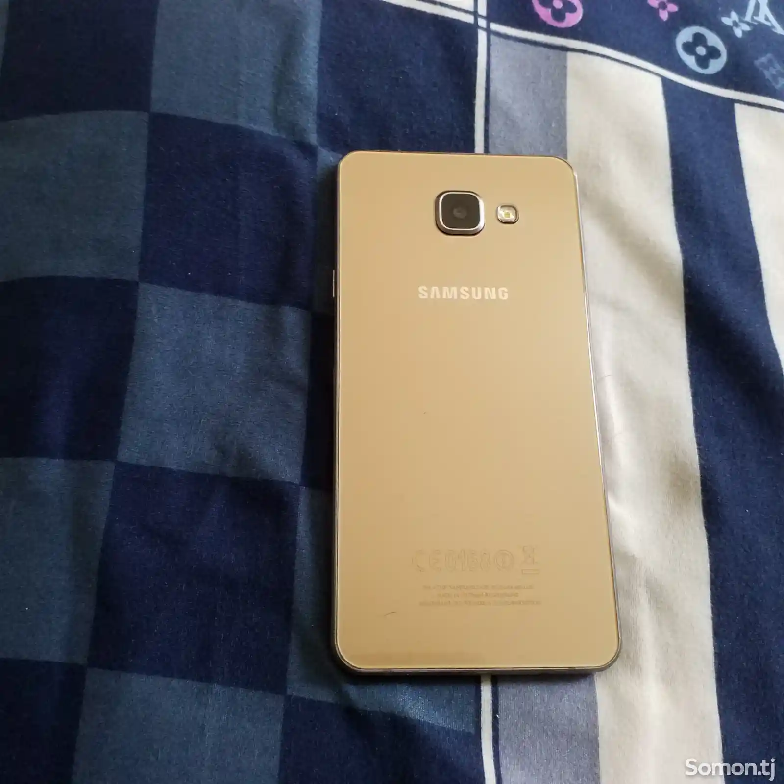Samsung Galaxy A7 16GB-1
