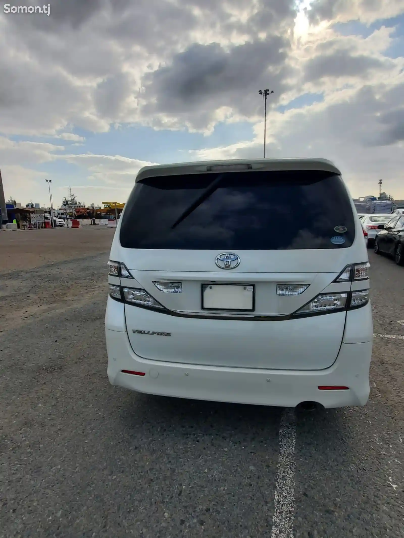 Toyota Vellfire, 2010-4