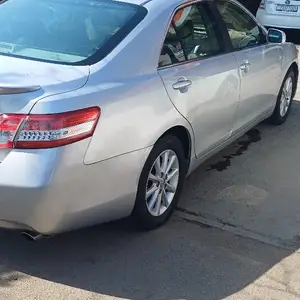 Toyota Camry, 2011