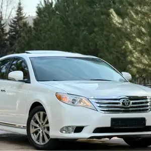 Toyota Avalon, 2011