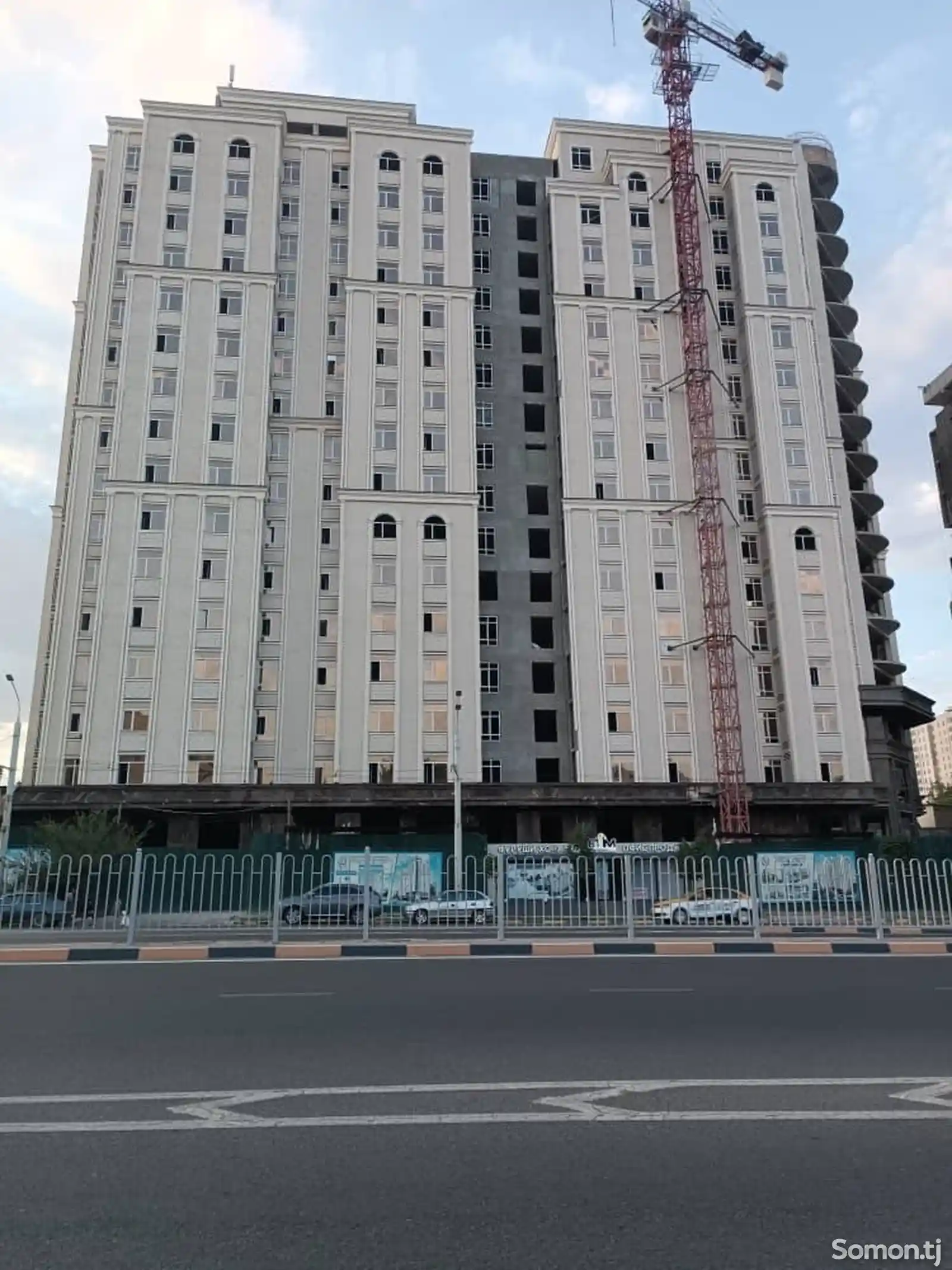 3-комн. квартира, 14 этаж, 101 м², 82 мкр-1