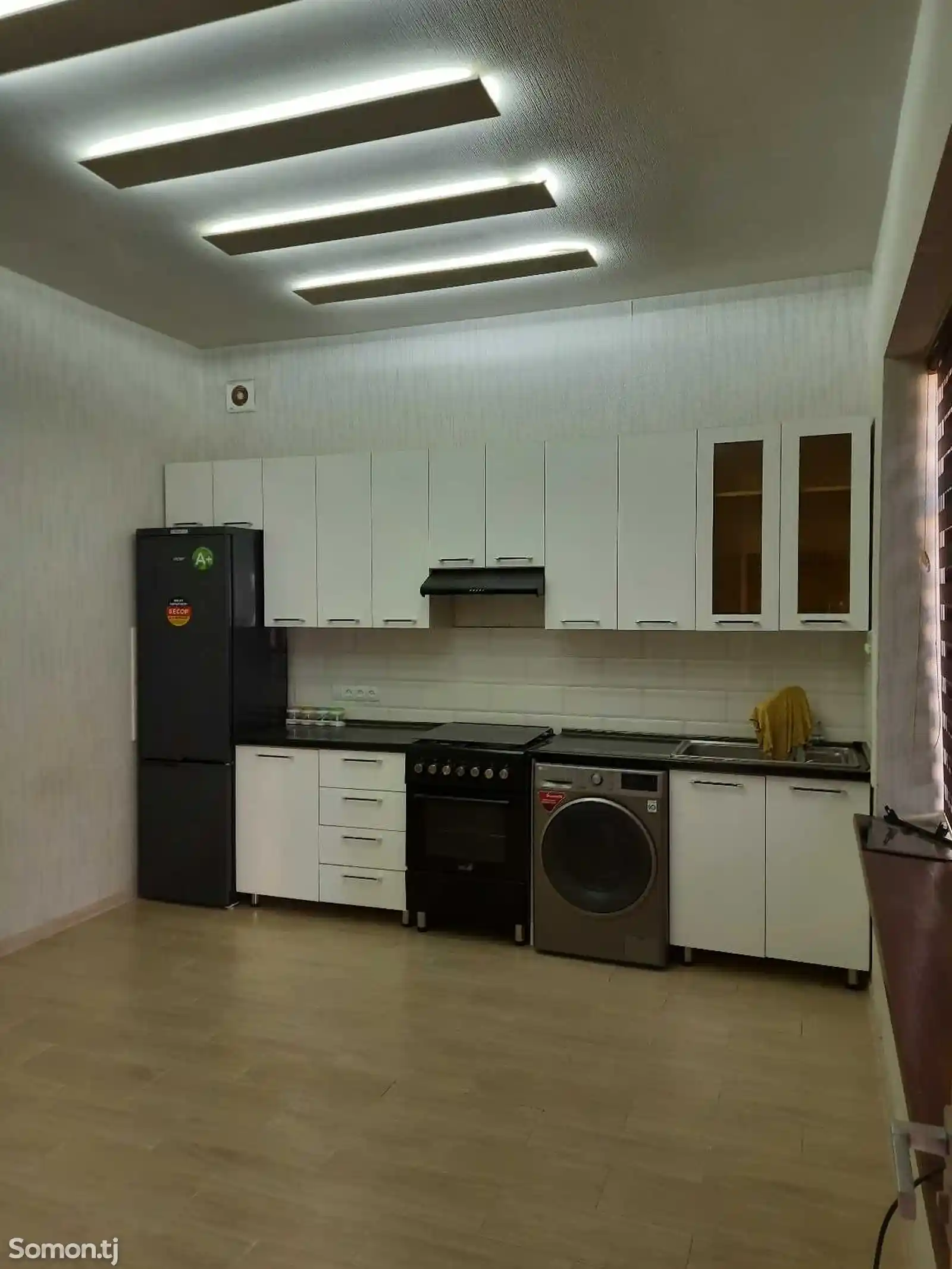 2-комн. квартира, 5 этаж, 100 м², Центр На против Кохи Борбад-4