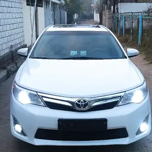 Toyota Camry, 2012