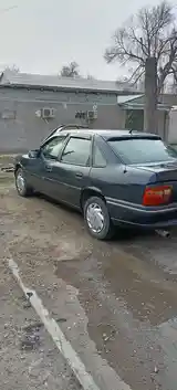 Opel Vectra A, 1992-6