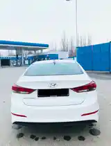 Hyundai Elantra, 2018-3