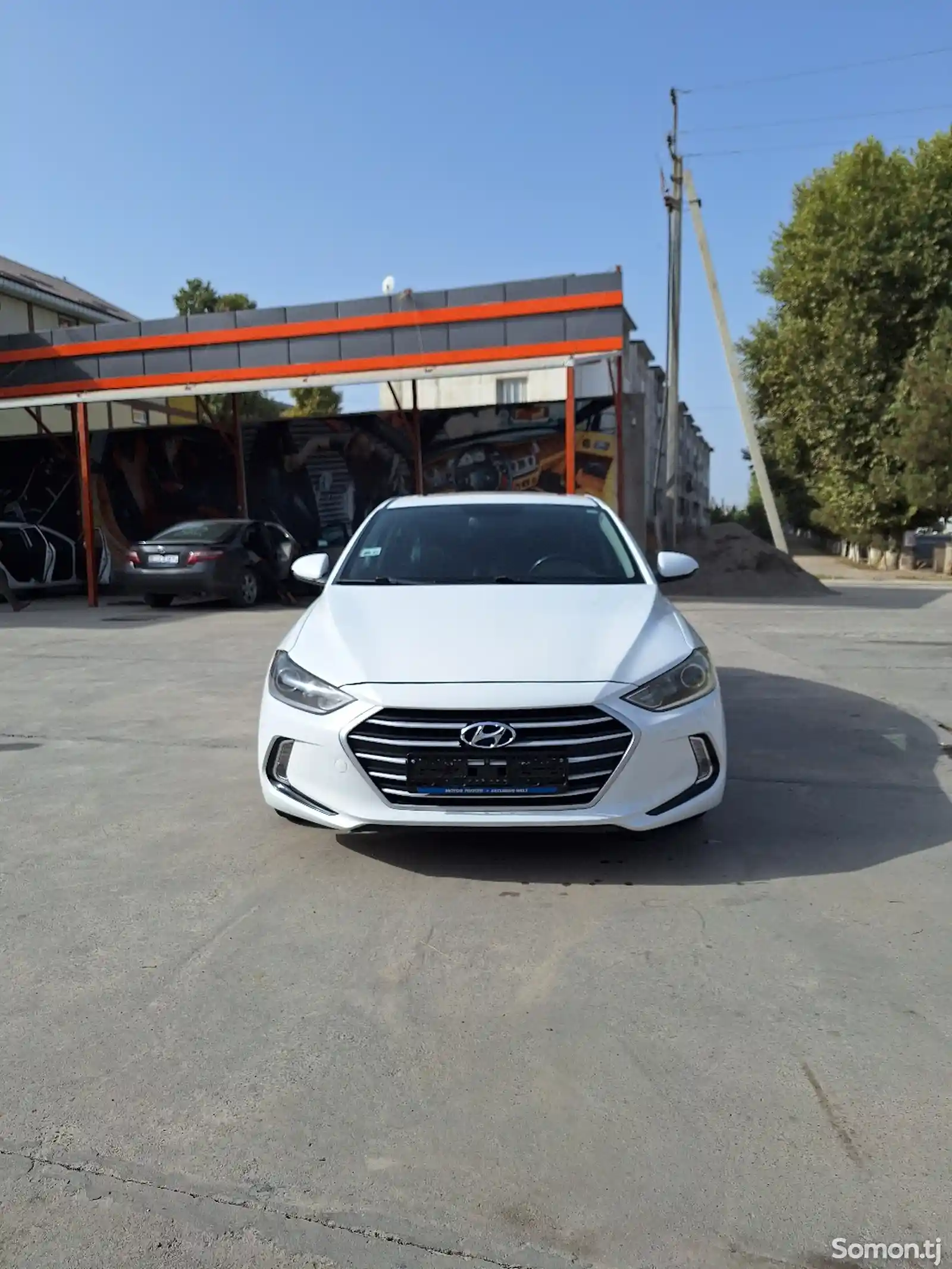 Hyundai Elantra, 2017-1