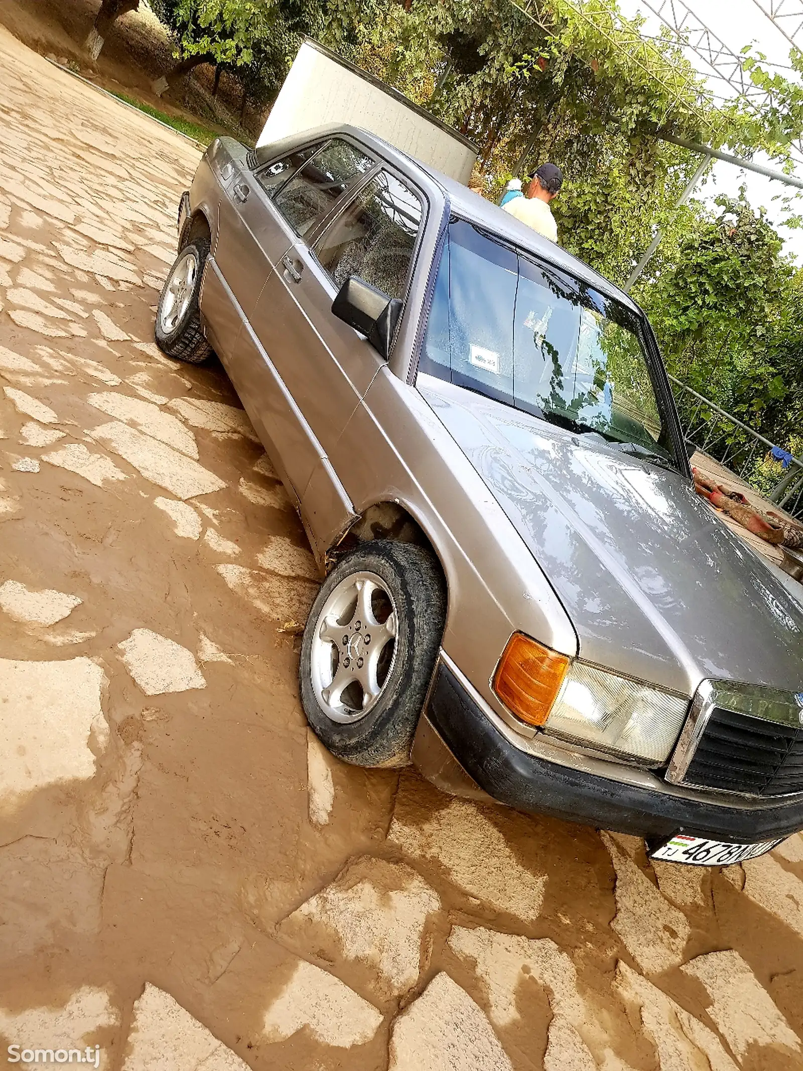 Mercedes-Benz W201, 1990-1