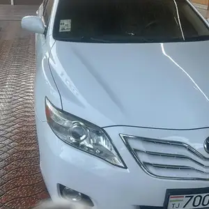 Toyota Camry, 2011