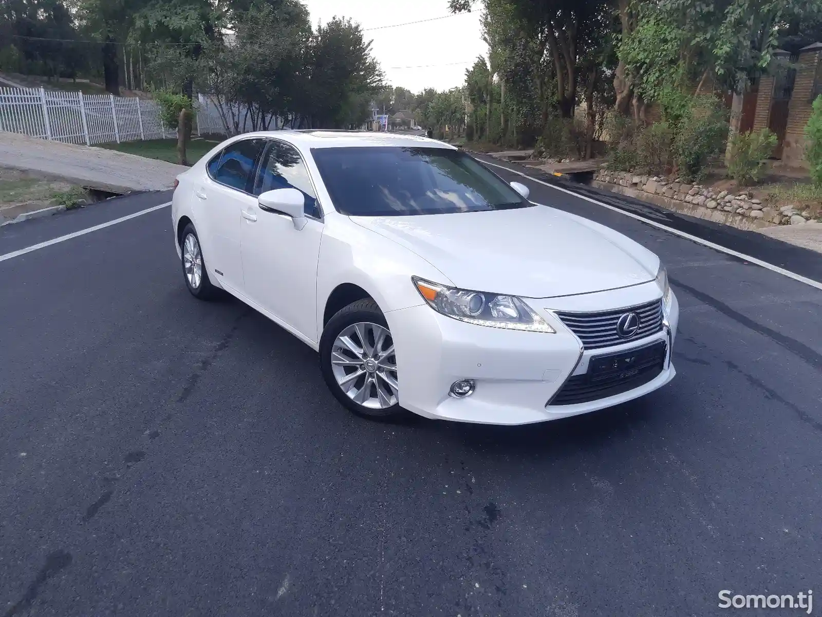 Lexus ES series, 2014-1