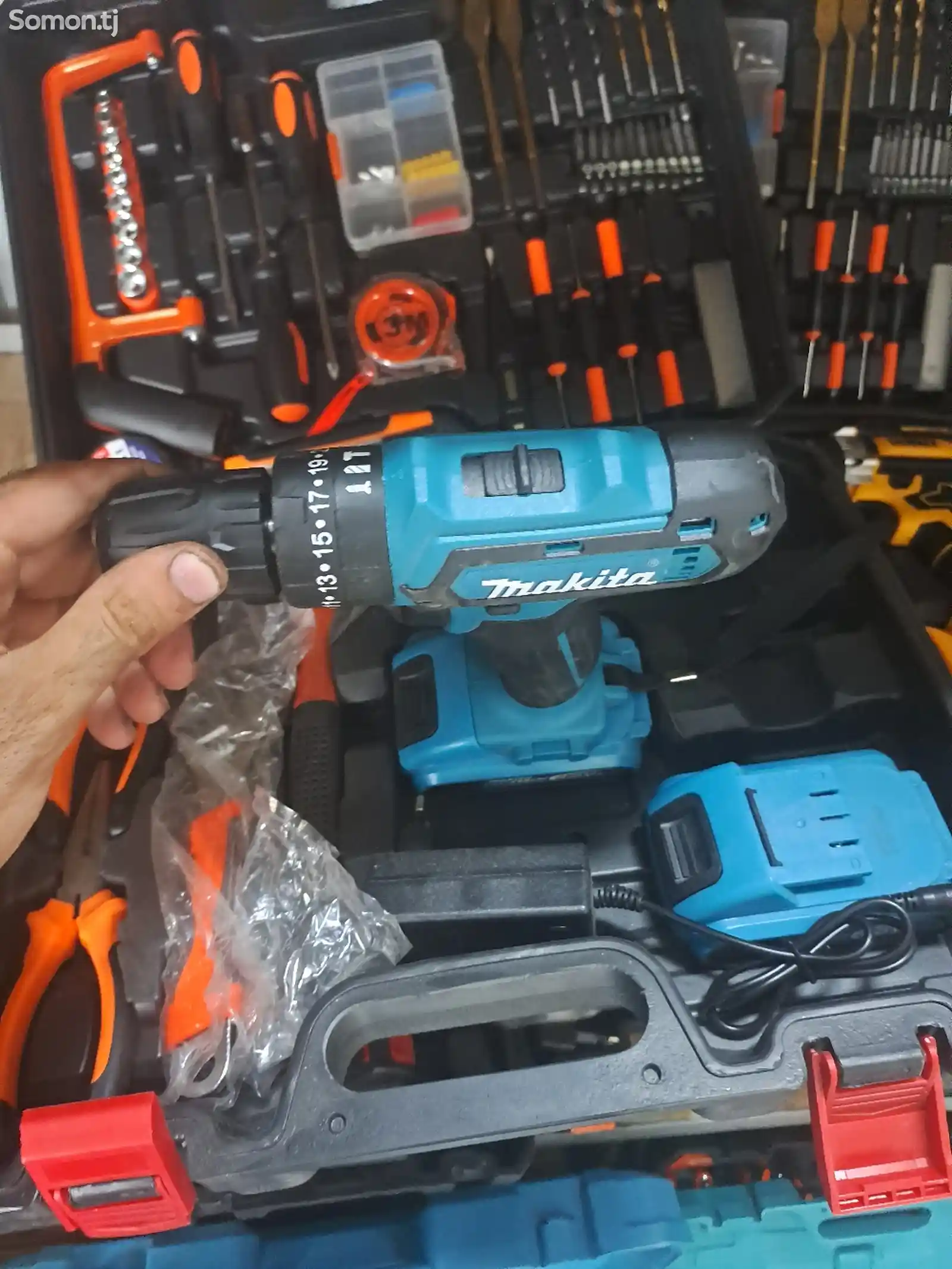 Шуруповёрт Makita 48v-2