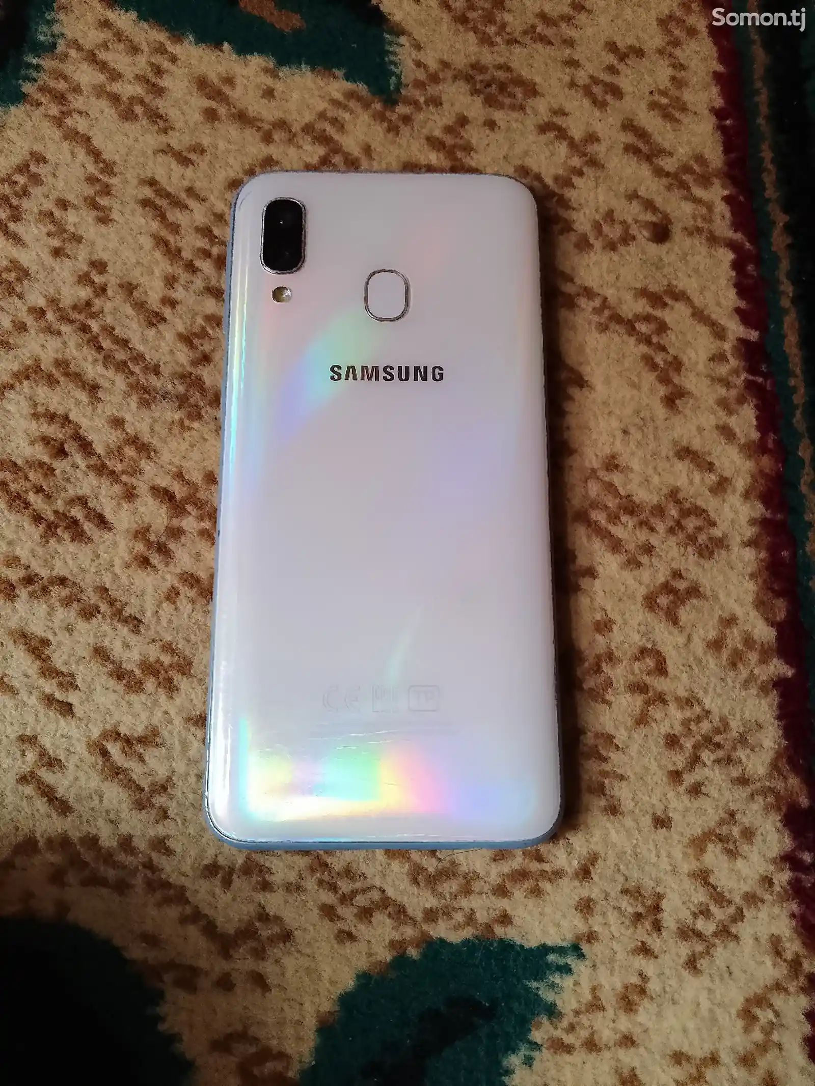 Samsung Galaxy A40-2