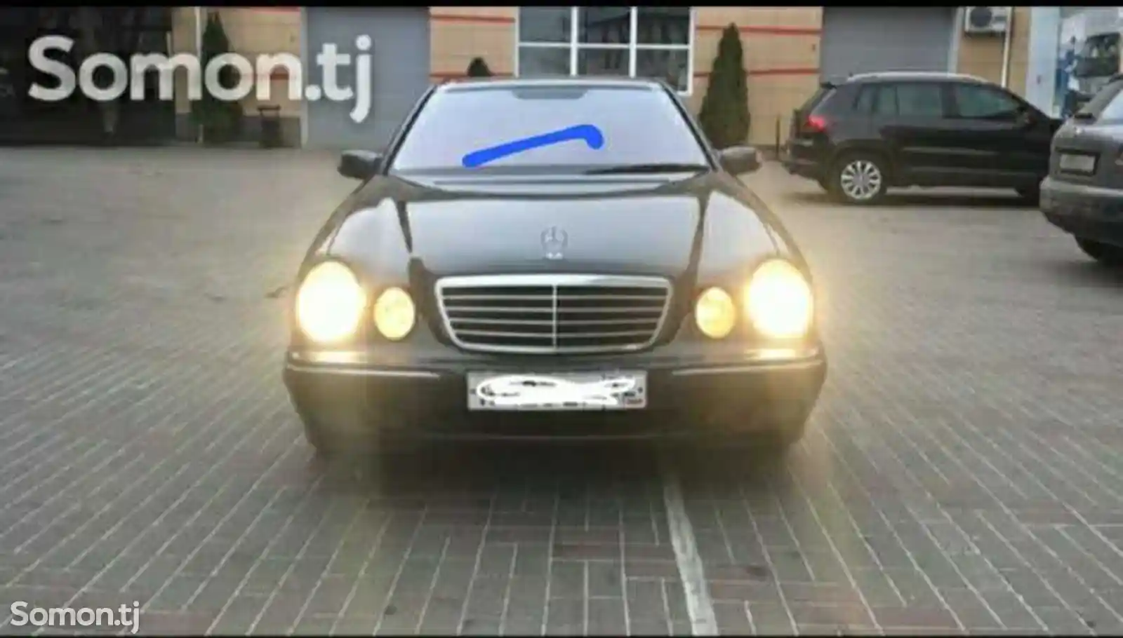 Лобовое стекло фиолетовое на Mercedes-Benz W210