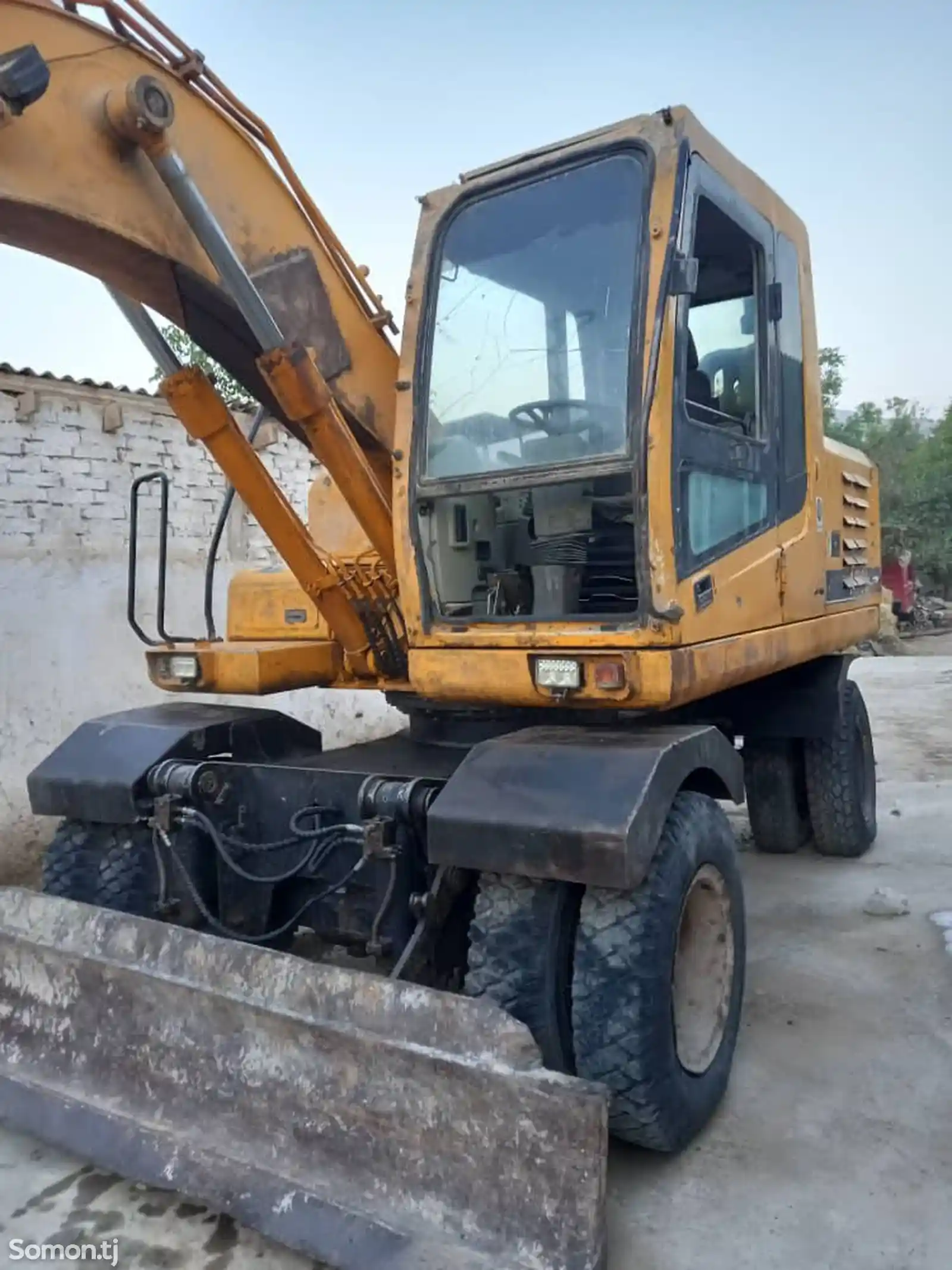 Экскаватор Hyundai R1400w-3