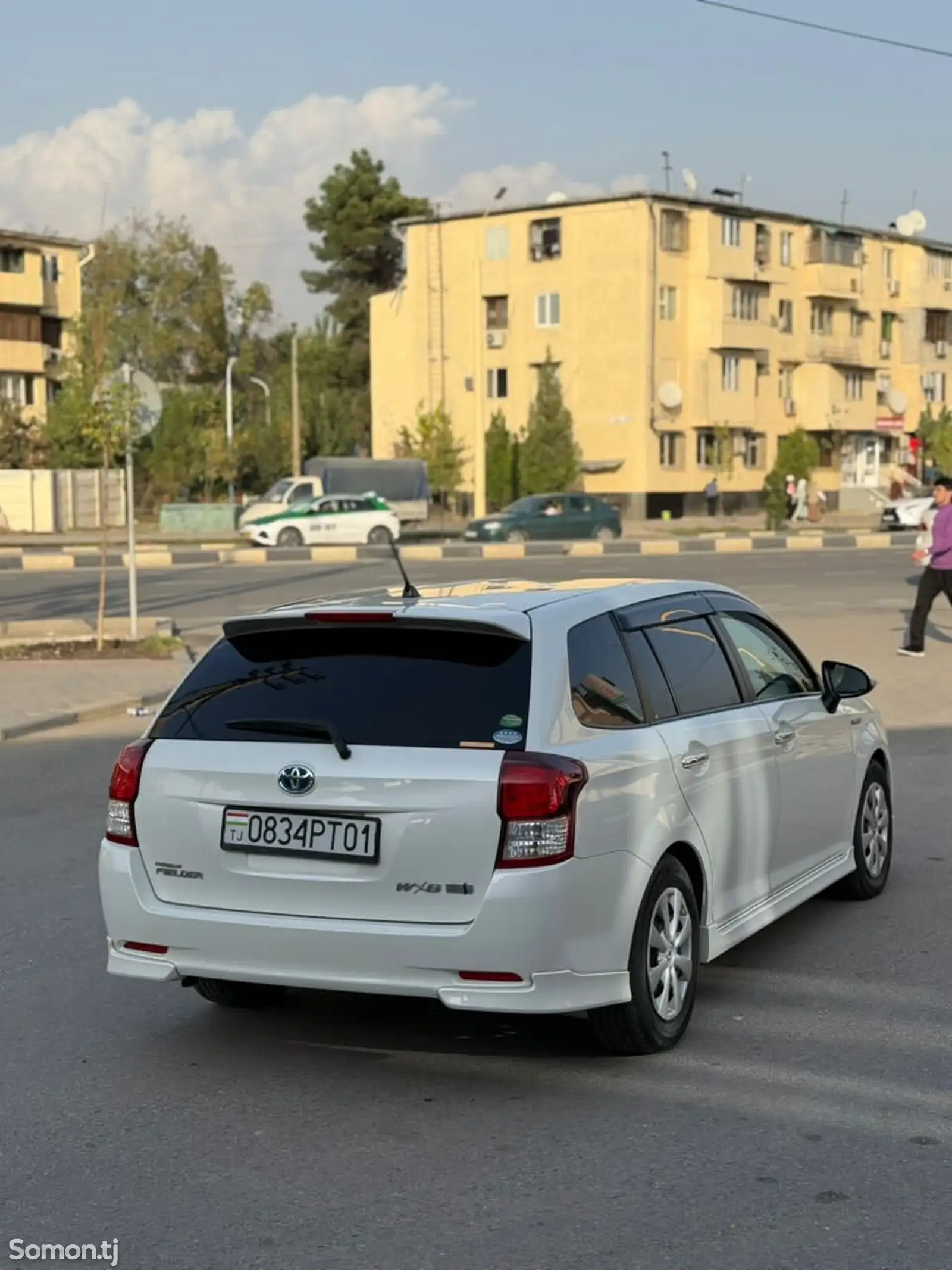 Toyota Fielder, 2013-4