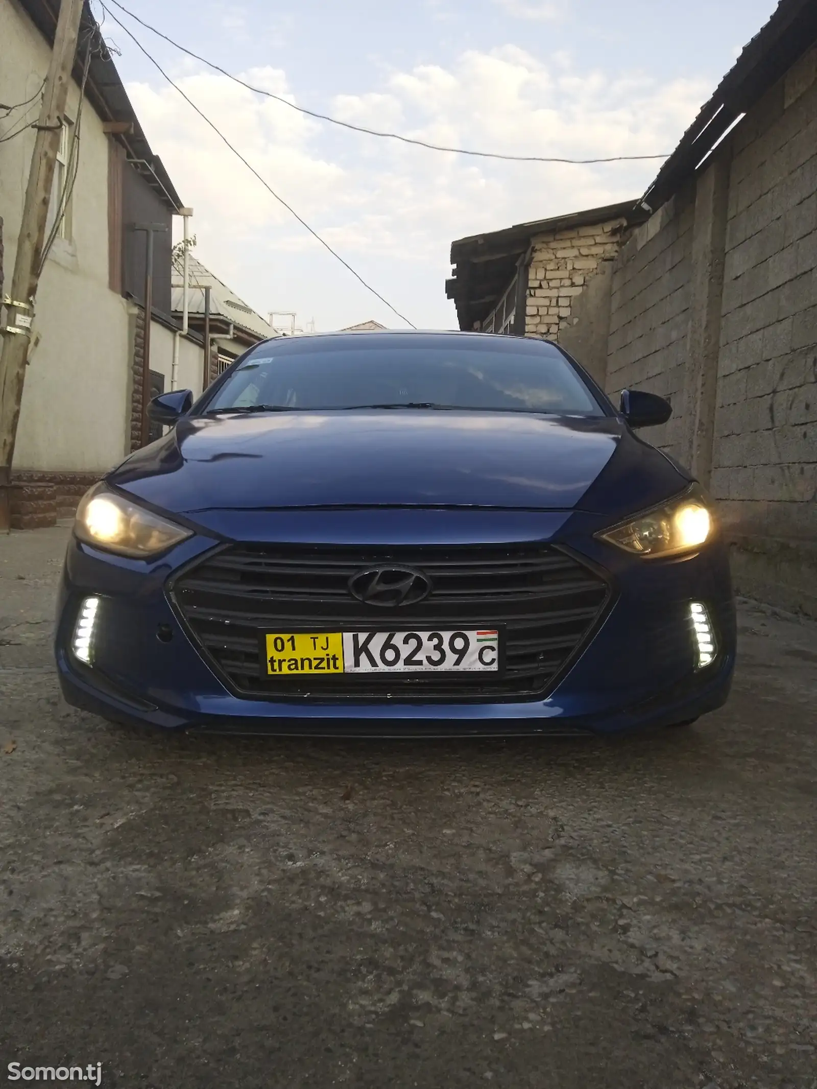 Hyundai Elantra, 2017-1