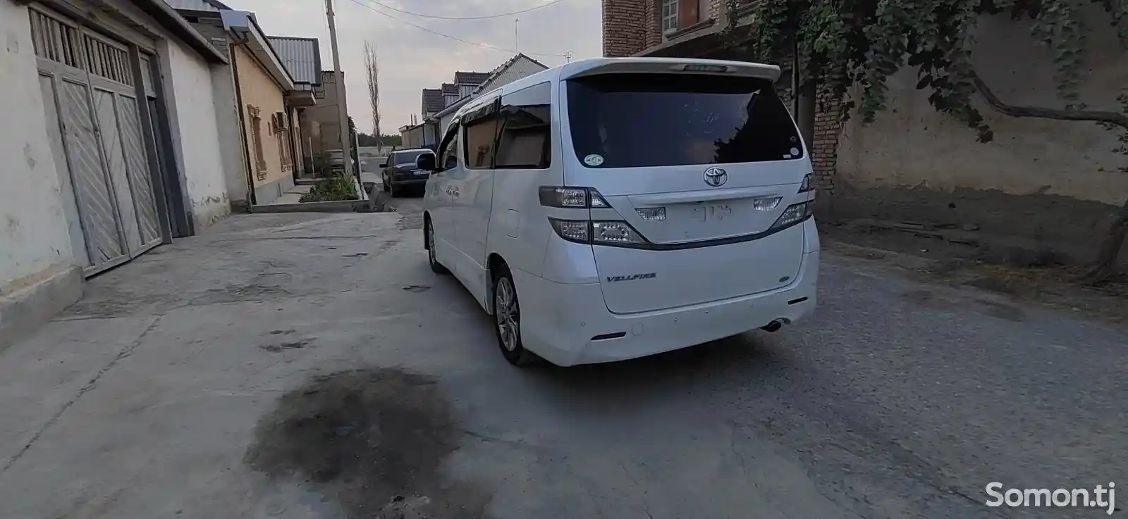 Toyota Vellfire, 2014-2