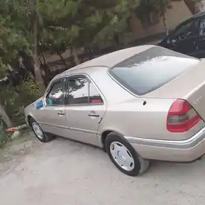 Mercedes-Benz C class, 1995