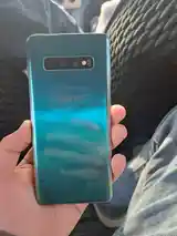 Samsung Galaxy S10 Plus-4