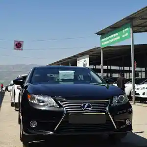 Lexus ES series, 2015