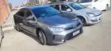 Toyota Camry, 2015-4