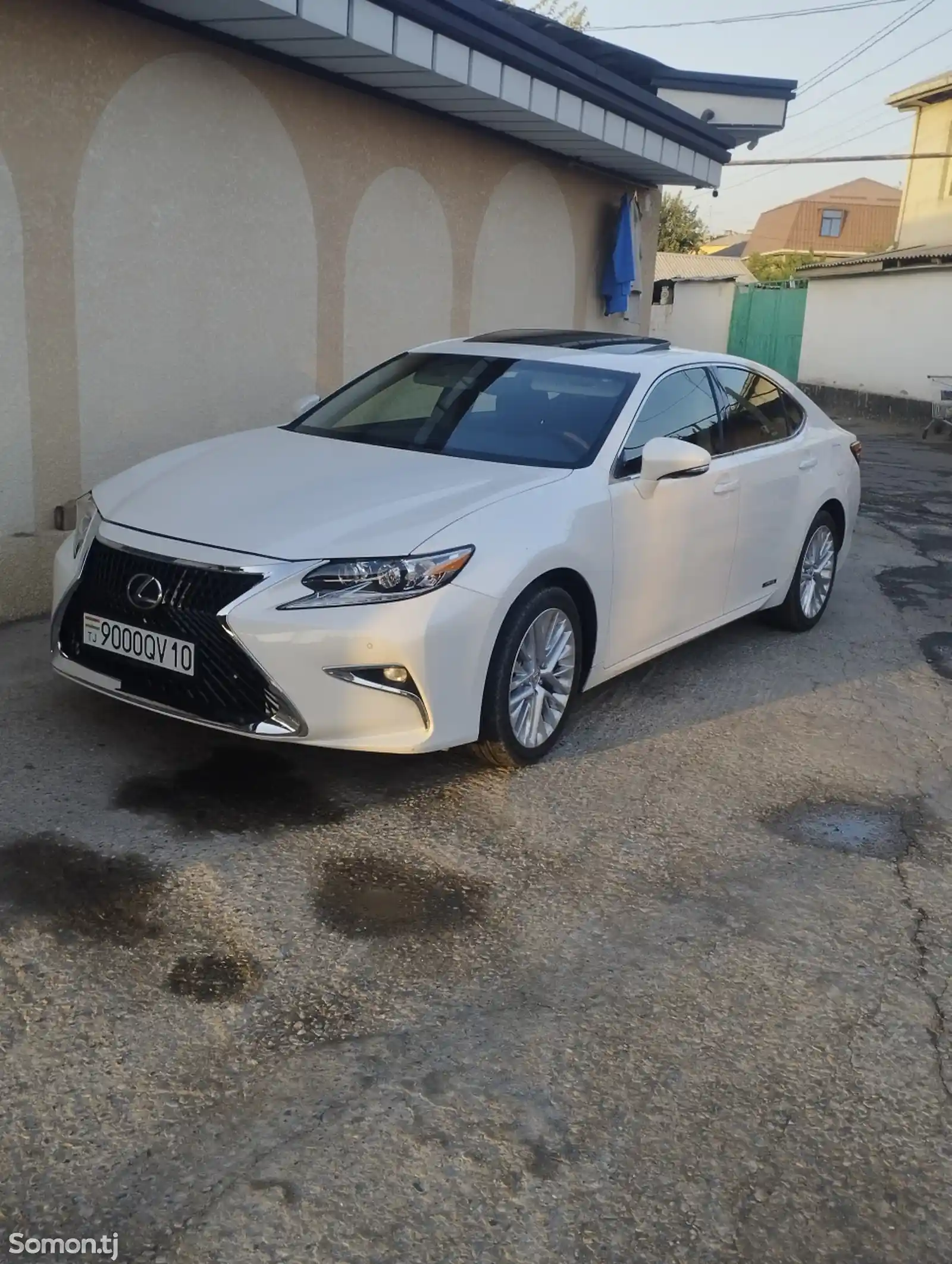 Lexus ES series, 2015-2