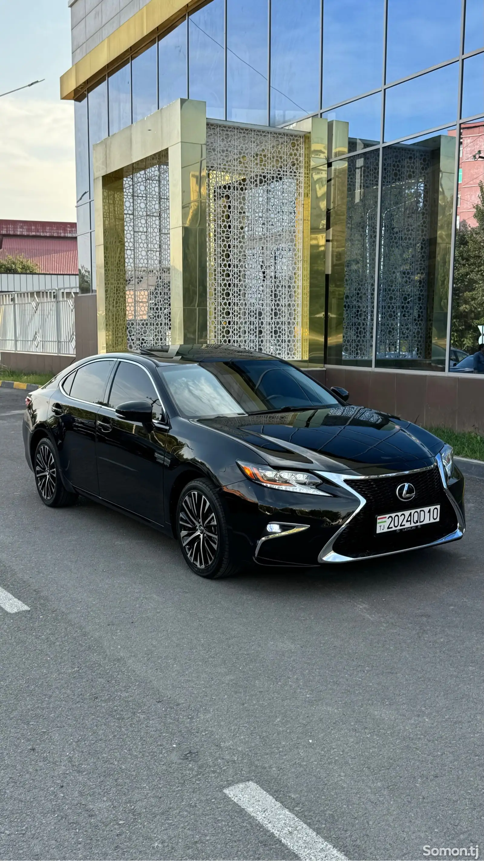 Lexus ES series, 2015-1