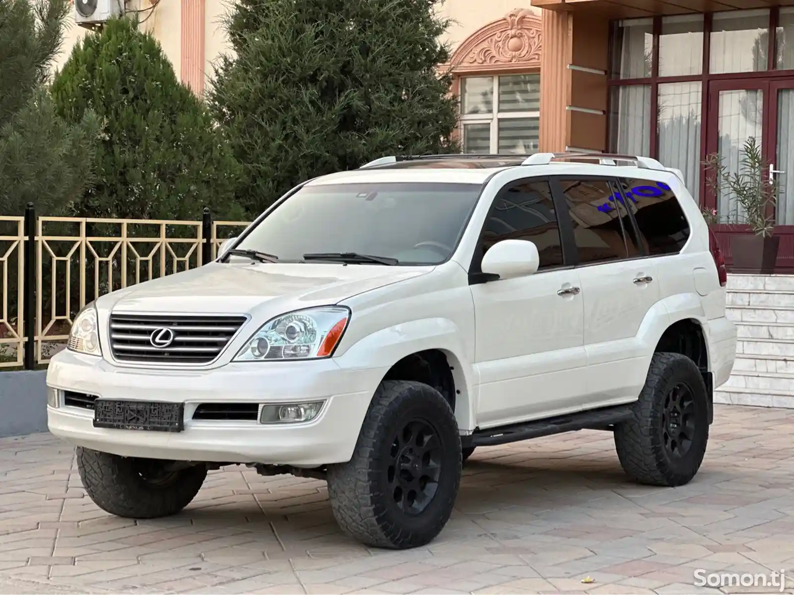 Lexus GX series, 2008-2