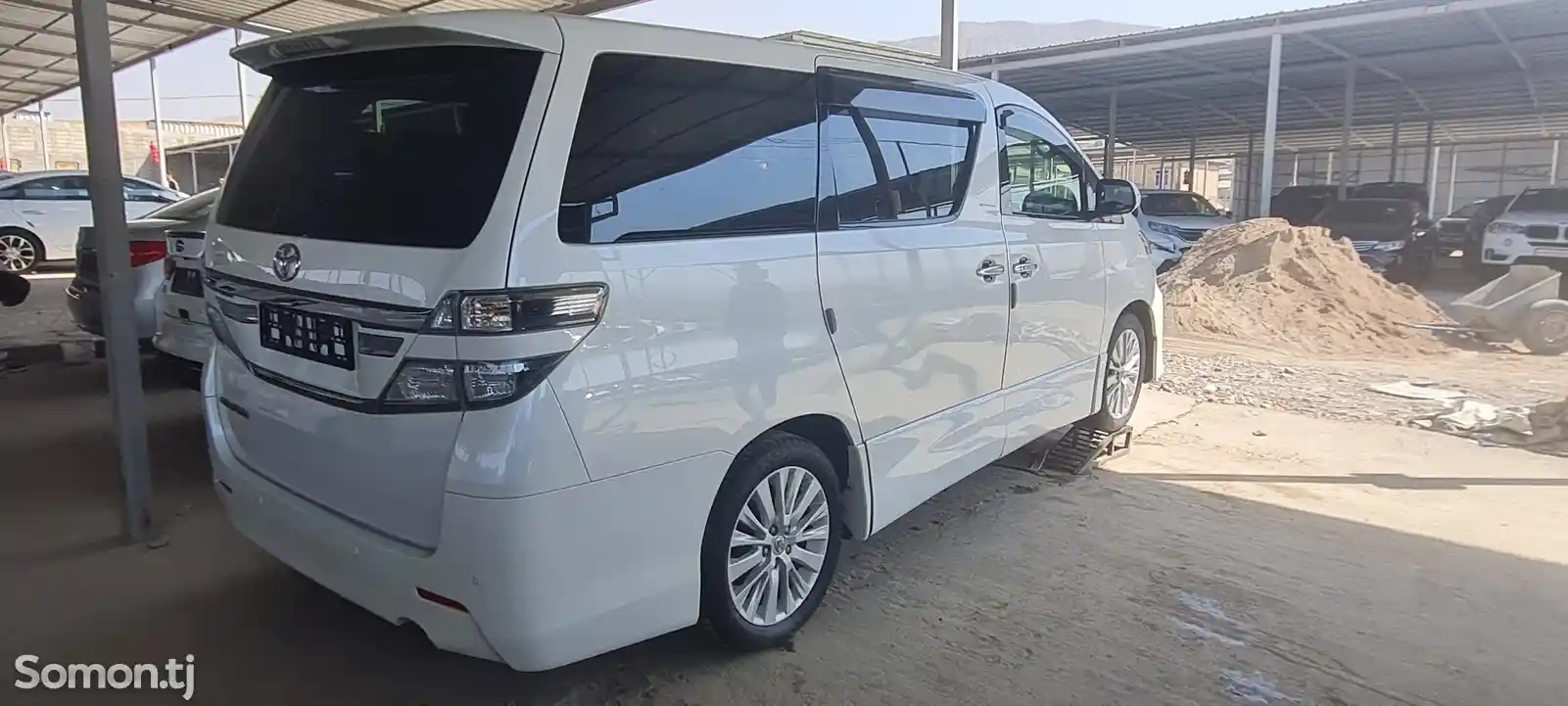 Toyota Vellfire, 2014-6