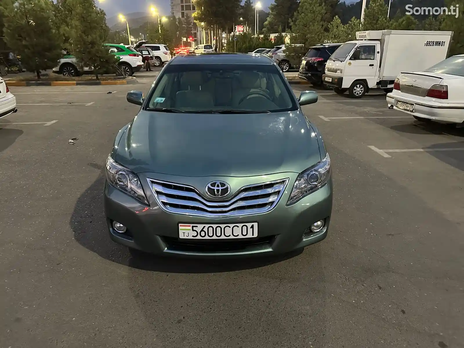 Toyota Camry, 2010-1