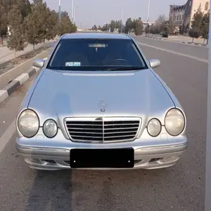 Mercedes-Benz E class, 2000