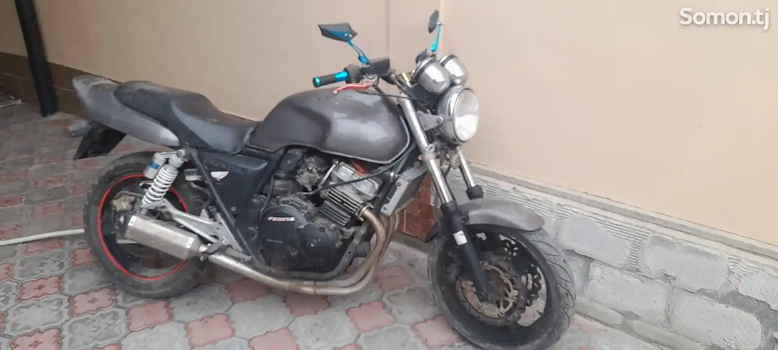 Мотоцикл Honda 400-1