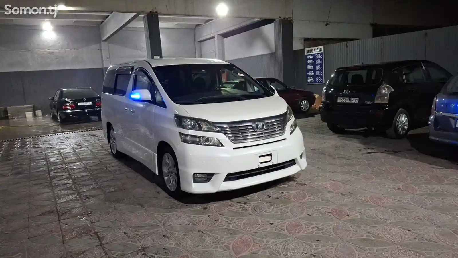 Toyota Vellfire, 2014-3