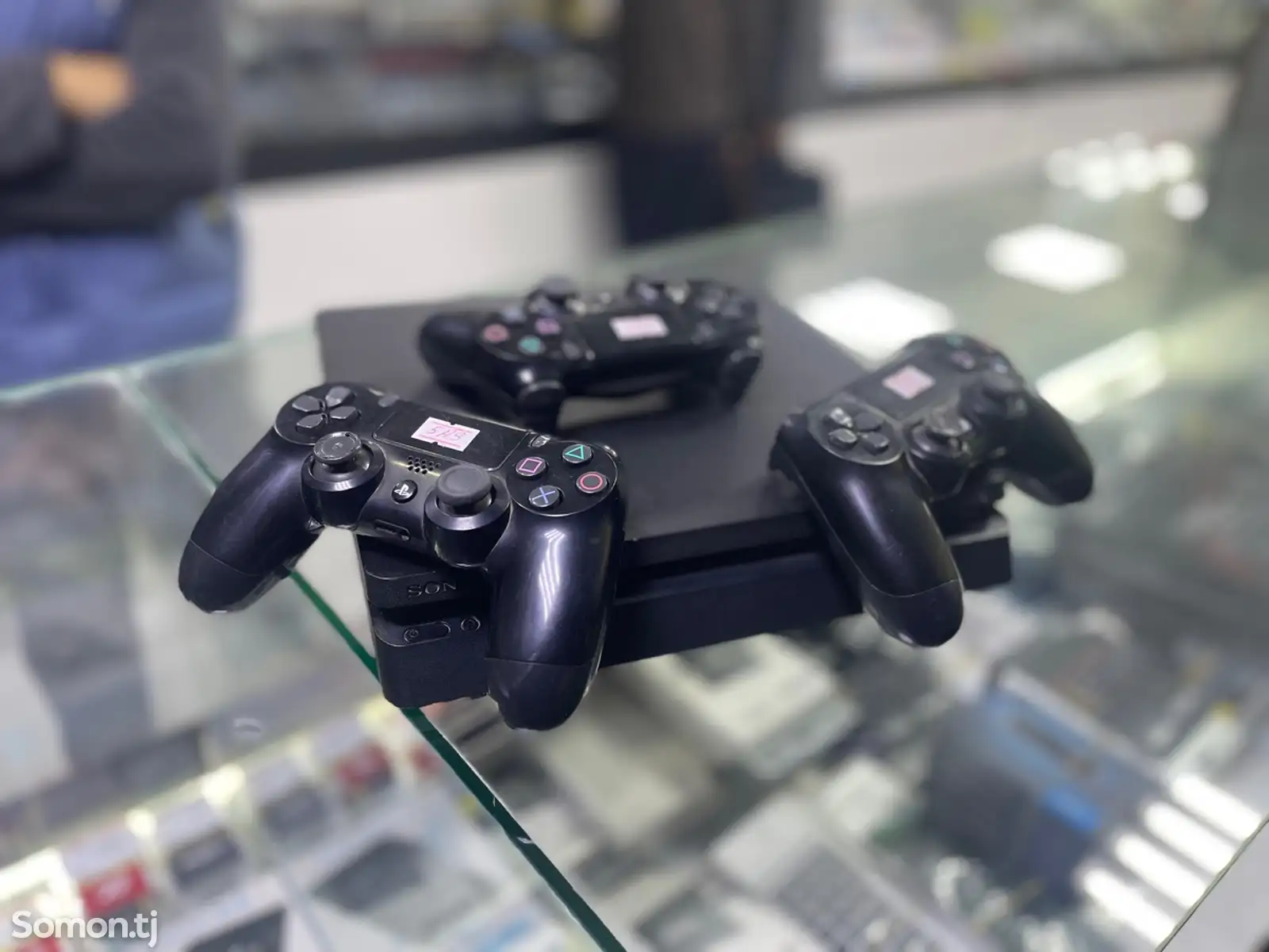 Игровая приставка Sony PlayStation 4 Slim-3