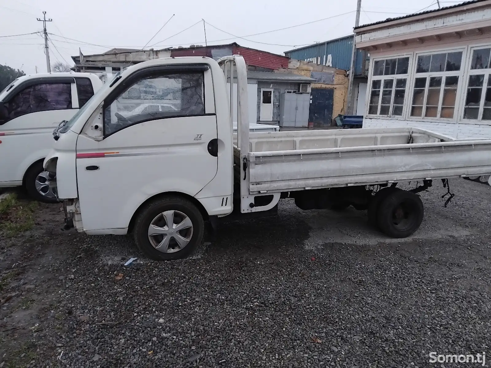 Бортовой автомобиль Hyundai Porter, 2016-1