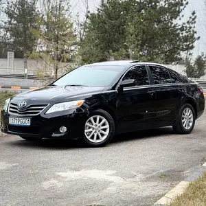 Toyota Camry, 2011