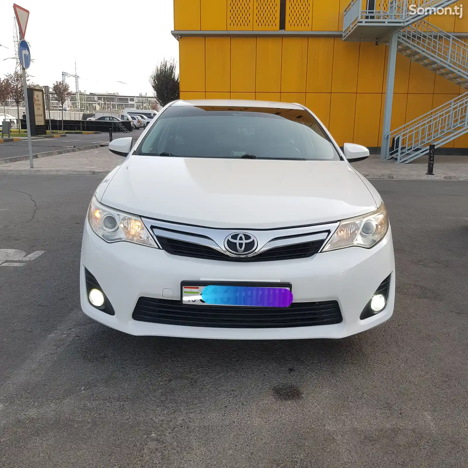 Toyota Camry, 2012-1