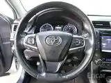 Toyota Camry, 2015-9