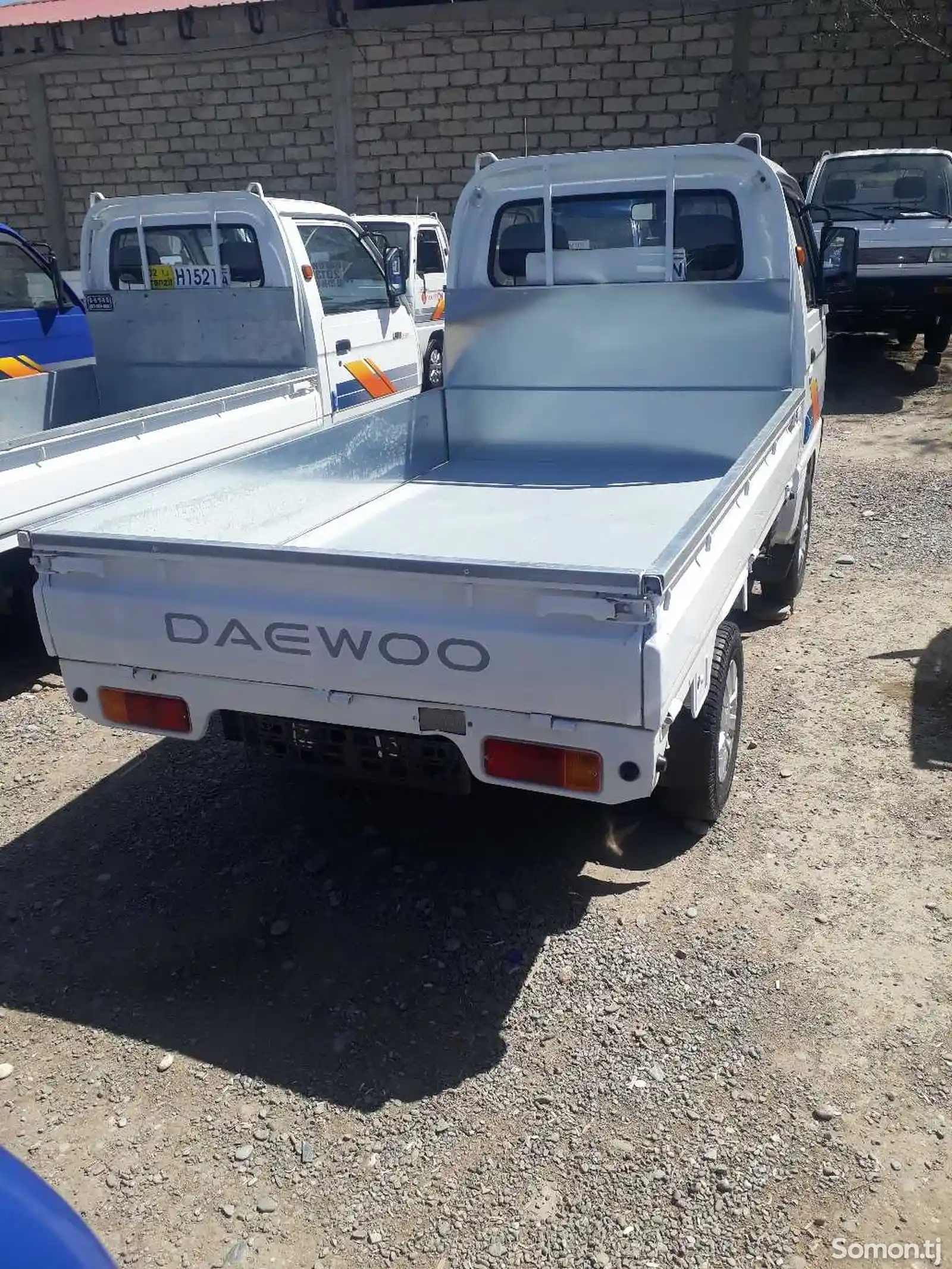 Бортовой автомобиль Daewoo Labo-4