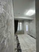 3-комн. квартира, 9 этаж, 80 м², Зарафшон-7