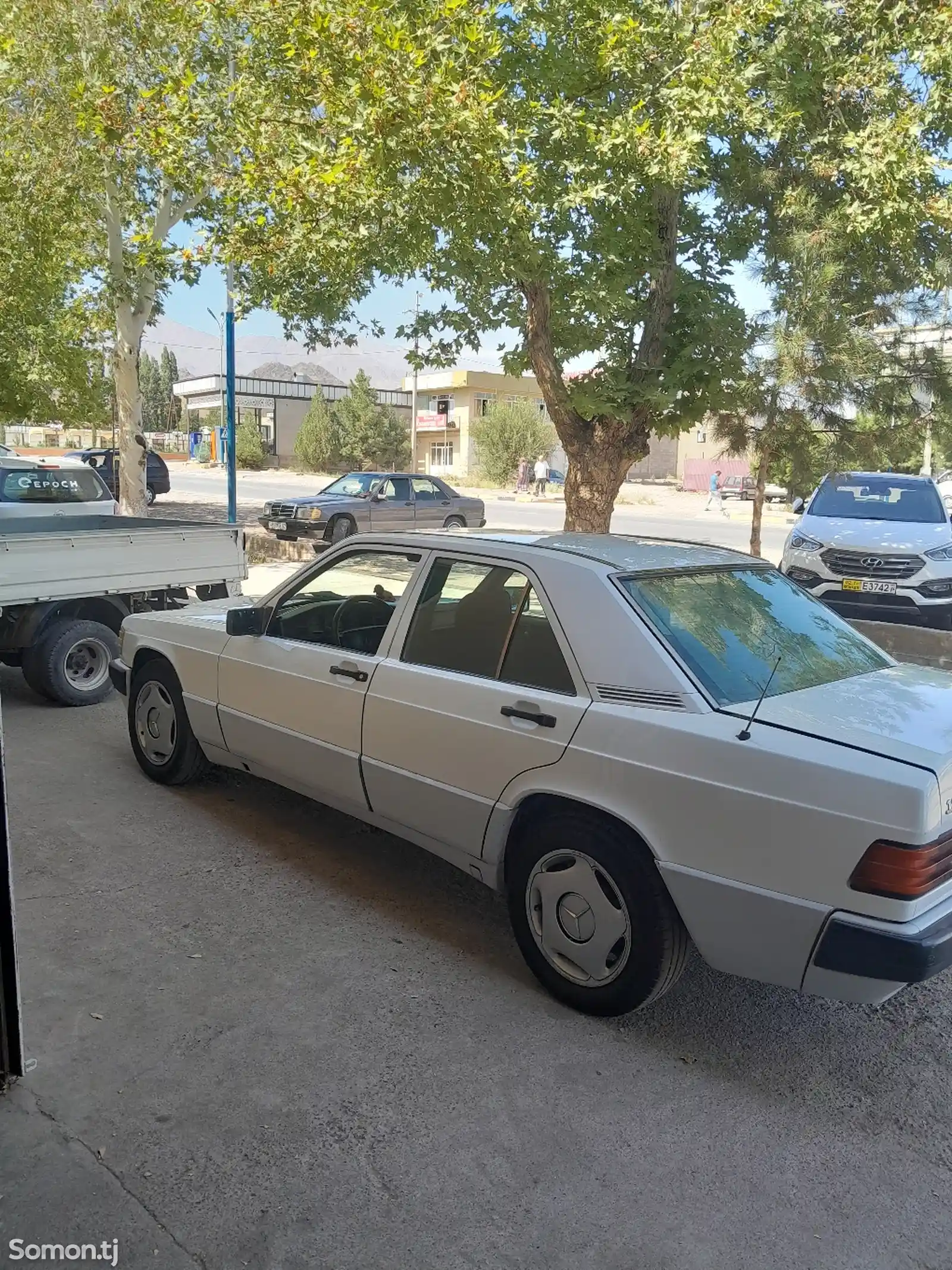 Mercedes-Benz W201, 1990-8