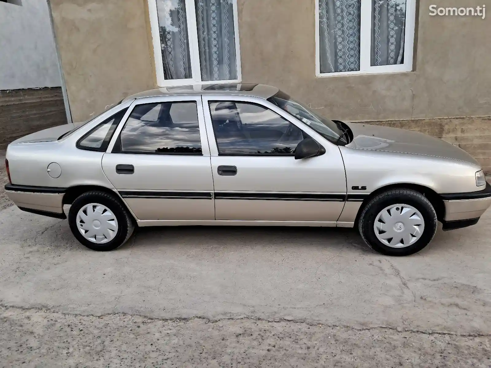 Opel Vectra A, 1990-2