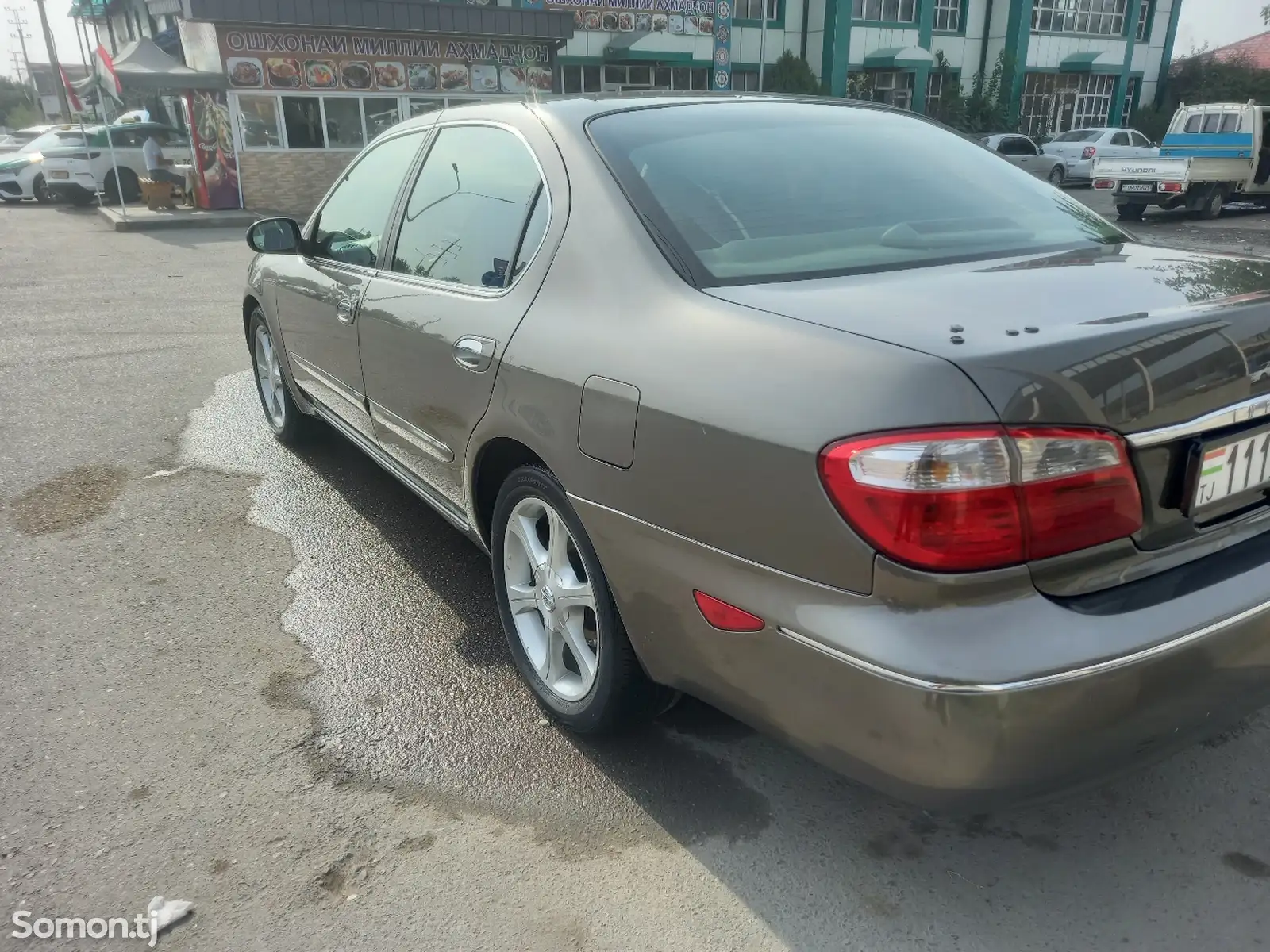 Infiniti J series, 2000-2