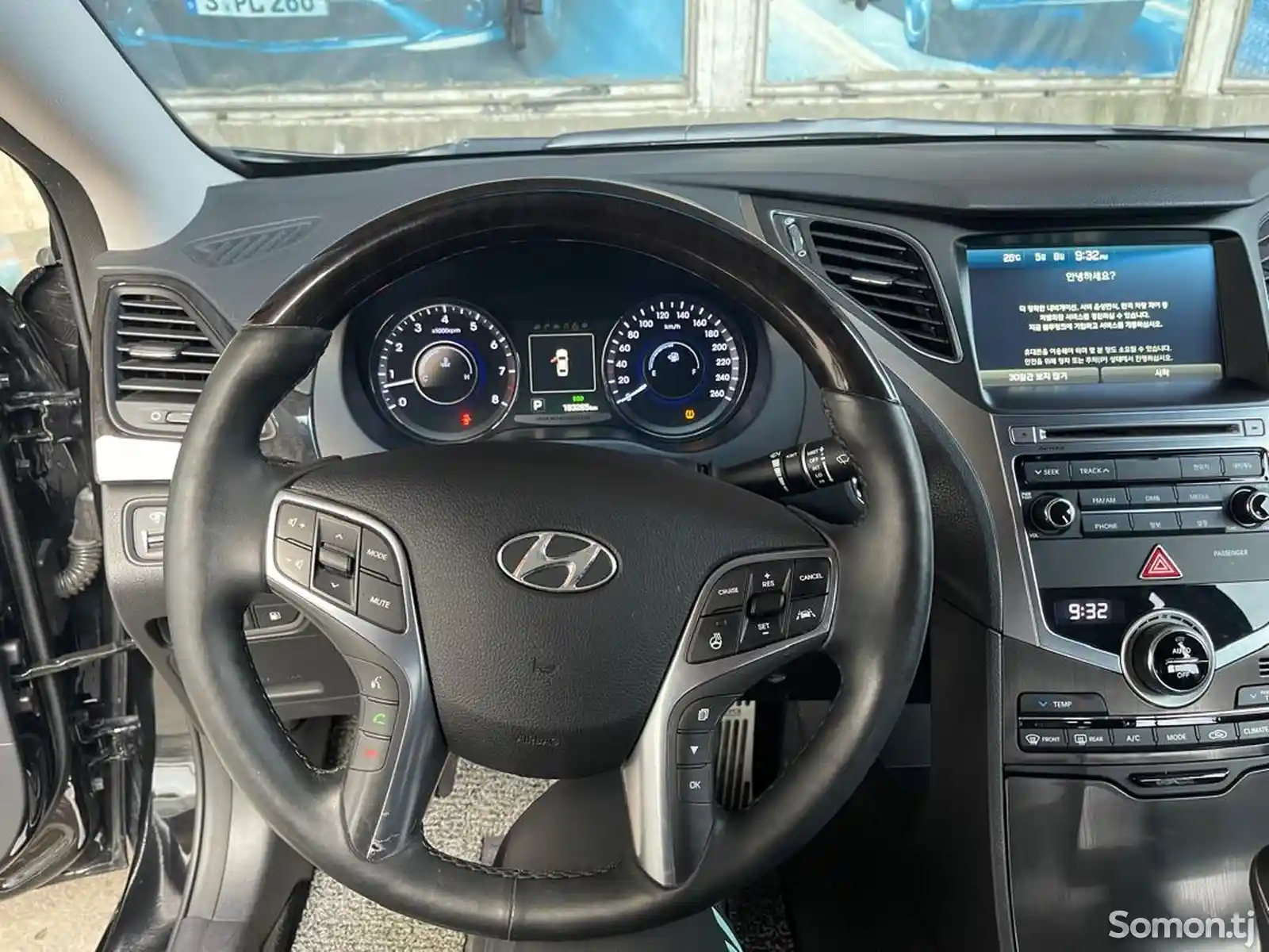 Hyundai Grandeur, 2015-10