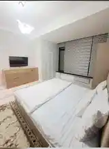 2-комн. квартира, 2 этаж, 90м², Цум-7