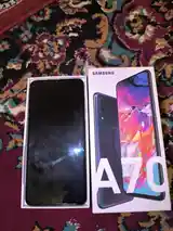 Samsung Galaxy A70-3