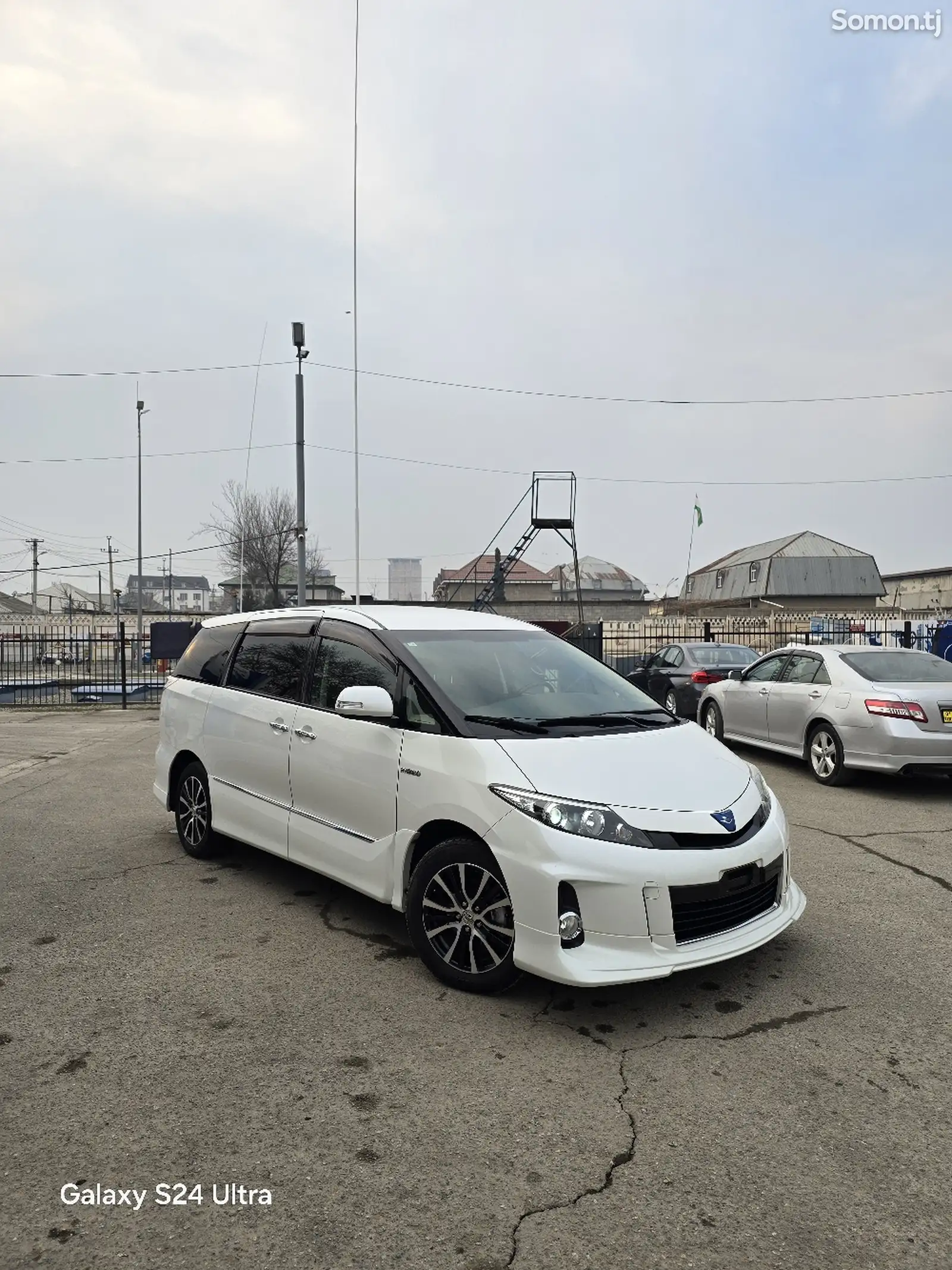 Toyota Estima, 2014-1