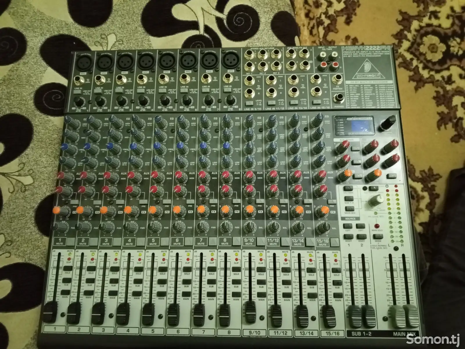 Микшер Behringer 2222-1