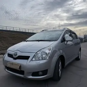 Toyota Corolla Verso, 2008