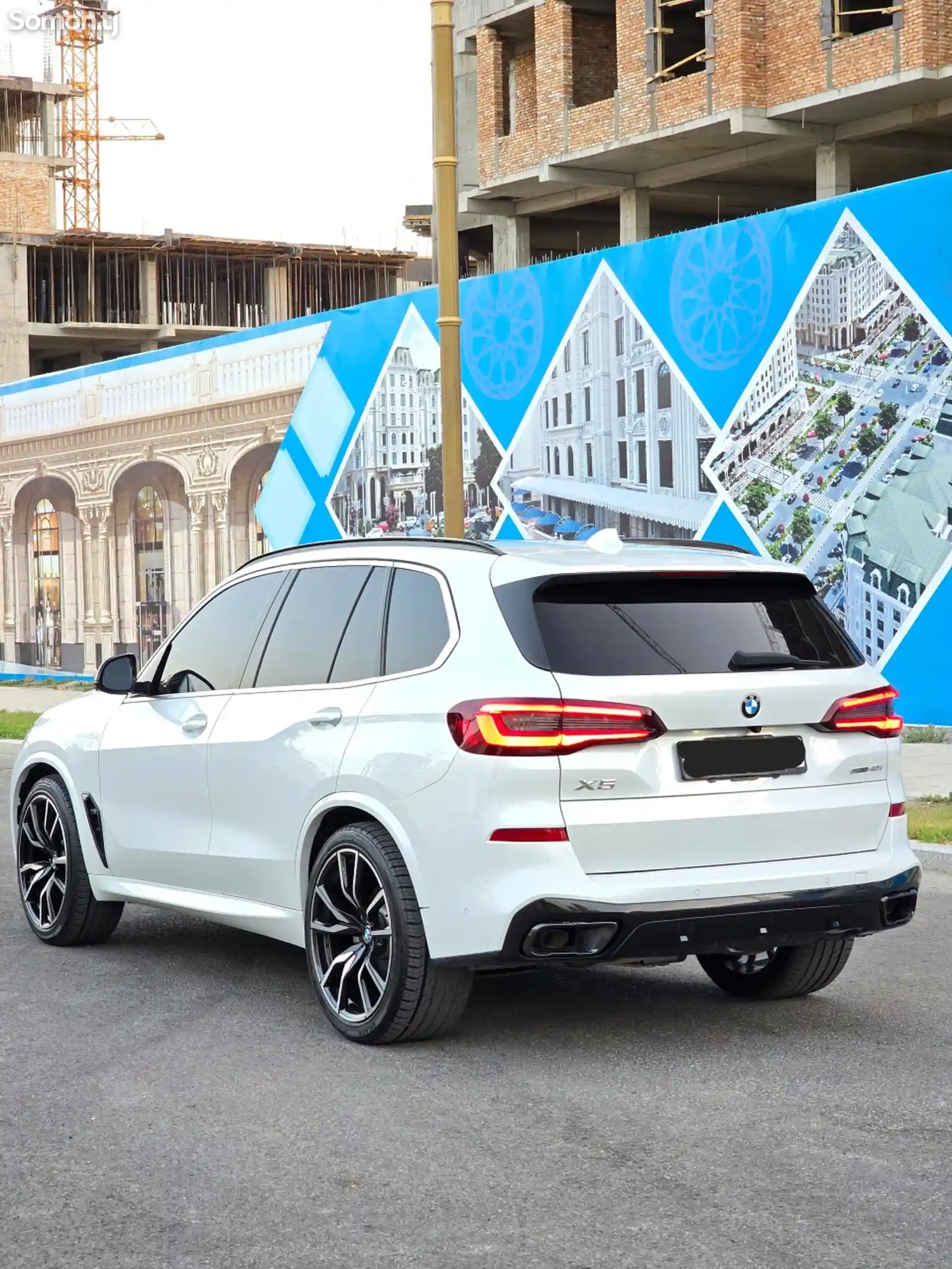 BMW X5, 2021-4