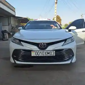 Toyota Camry, 2019